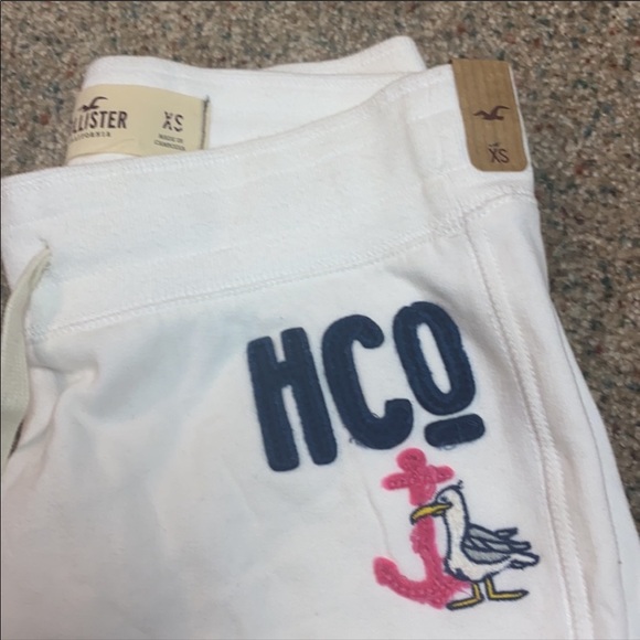 HOLLISTER SHORTS - Picture 2 of 3